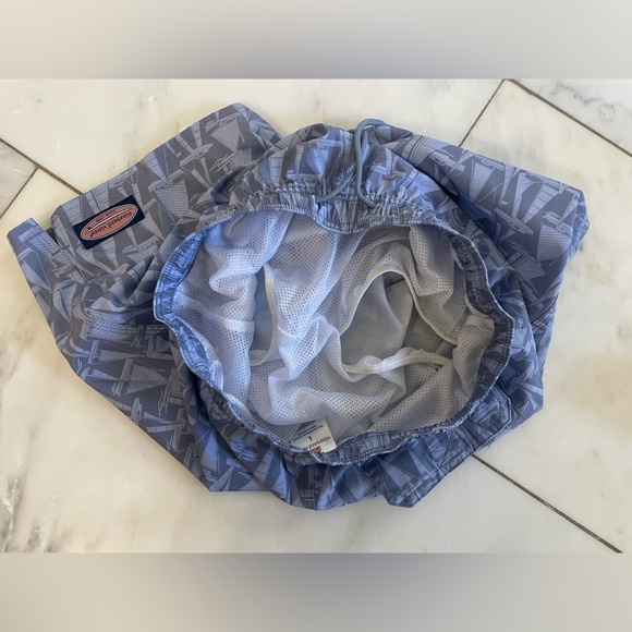 Vineyard Vines youth large, two for one, 2 pairs printed swim trunks w/ netting - Picture 7 of 15